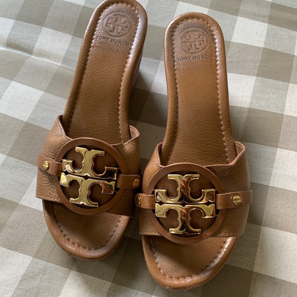 Tory Burch Womens Wedge Tan Leather Sandals size 9